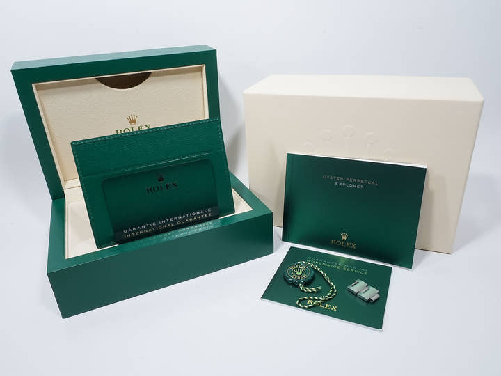 ロレックス エクスプローラー36 Ref.124270 ステンレススチール ブラック文字盤 オイスターブレスレット 美中古 uhcqi84e