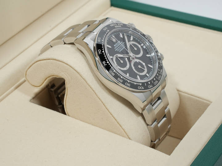 ロレックス デイトナ Ref.126500LN ステンレススチール ブラック文字盤 未使用 qo8y9iwa