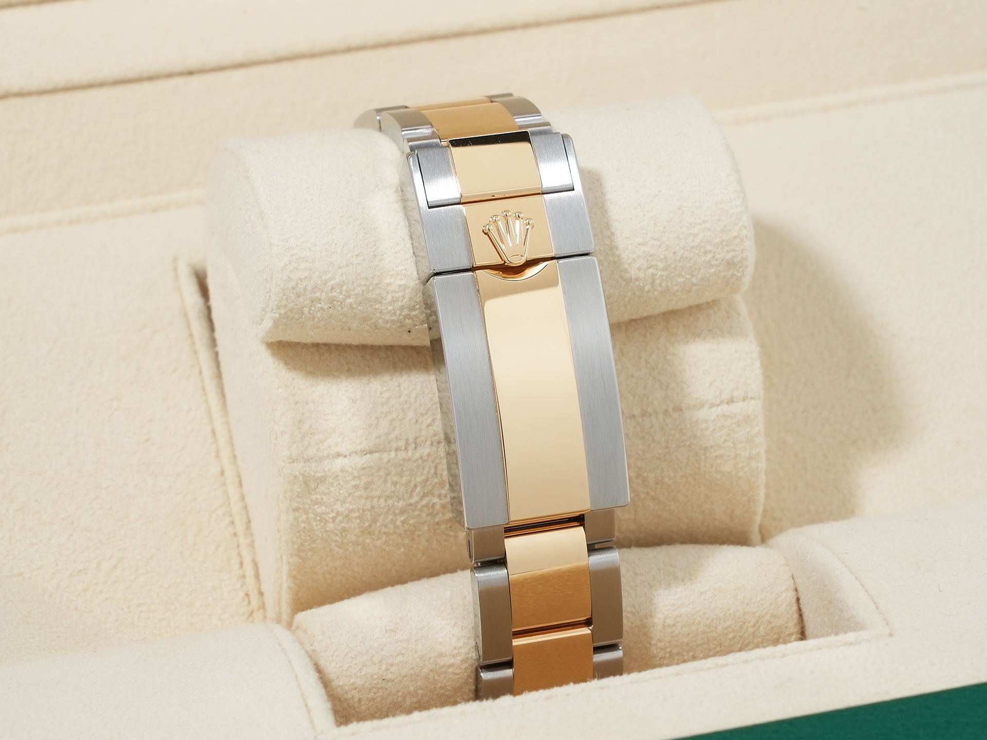 ロレックス エクスプローラー36 Ref.124273 ステンレススチール/イエローゴールド ブラック文字盤 オイスターブレスレット 極美品 udgwgkap