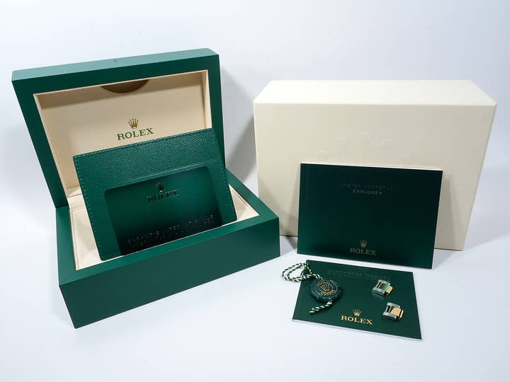 ロレックス エクスプローラー36 Ref.124273 ステンレススチール/イエローゴールド ブラック文字盤 オイスターブレスレット 極美品 udgwgkap