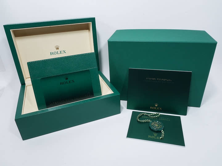 ロレックス デイトナ Ref.126500LN ステンレススチール ホワイト文字盤 未使用 eyj4ag4b