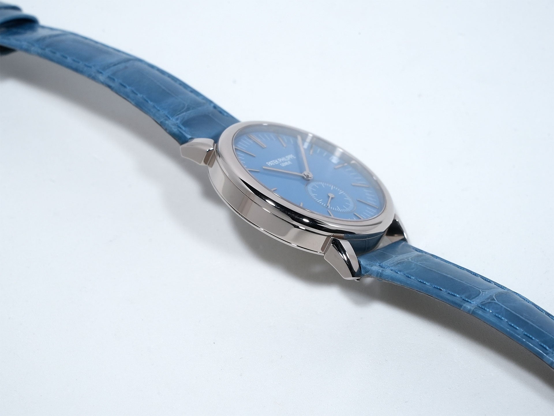 パテックフィリップ カラトラバ グランド エキシビジョン 東京2023 Ref.6127G-010 ホワイトゴールド ラックライトブルー文字盤 中古 cdbjuuxw