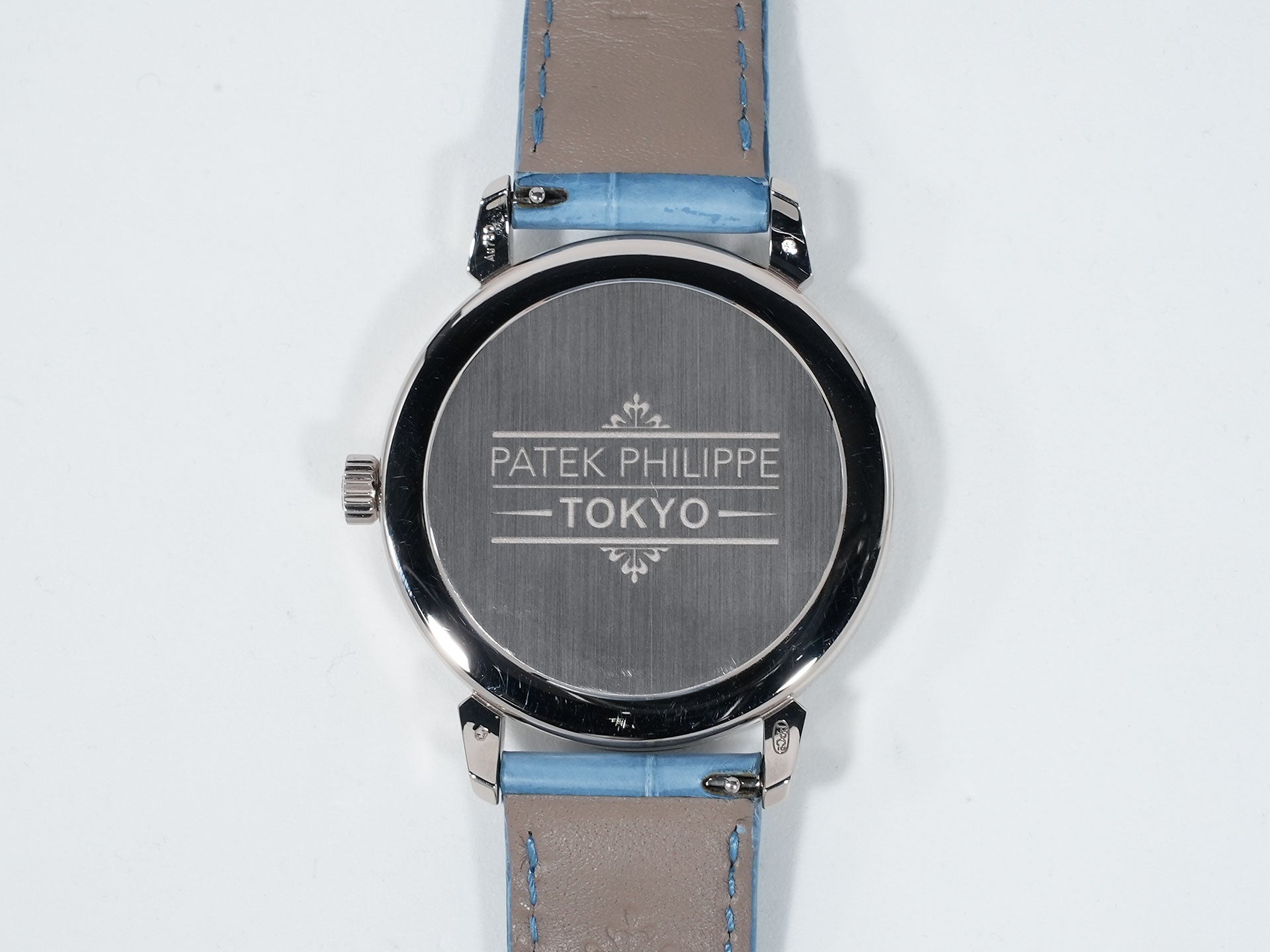 パテックフィリップ カラトラバ グランド エキシビジョン 東京2023 Ref.6127G-010 ホワイトゴールド ラックライトブルー文字盤 中古 cdbjuuxw