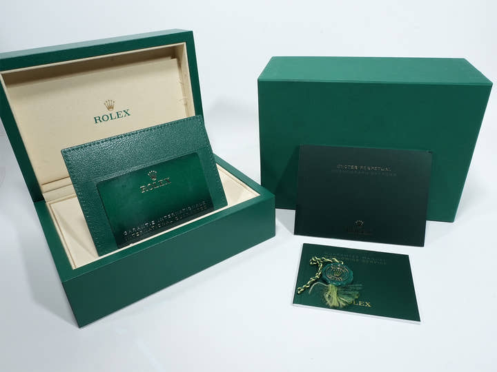 ロレックス デイトナ Ref.126500LN ステンレススチール ホワイト文字盤 未使用 8gdgzo29