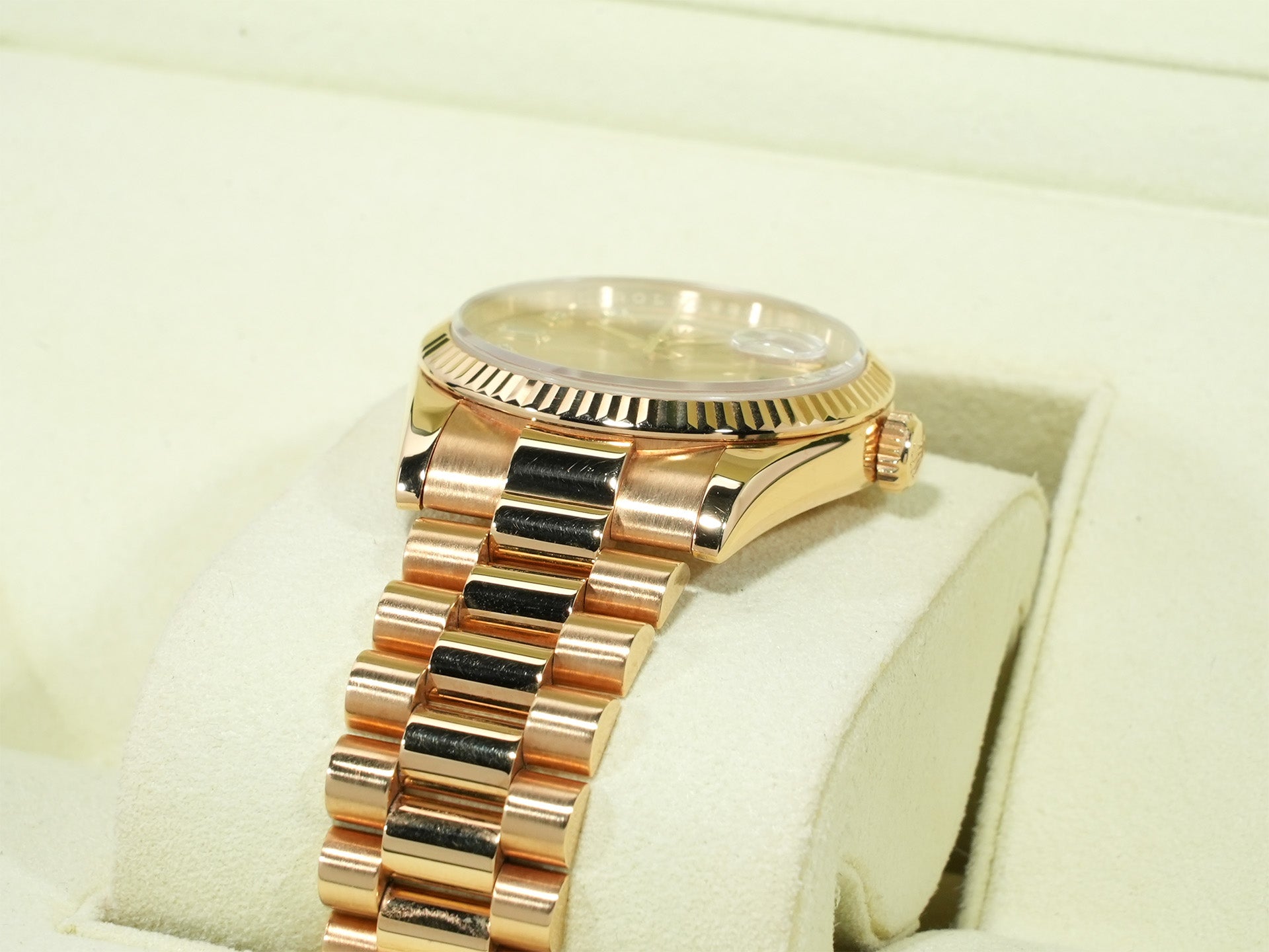 ロレックス デイデイト36 Ref.118238A イエローゴールド シャンパン文字盤 中古 w2h5p9a6