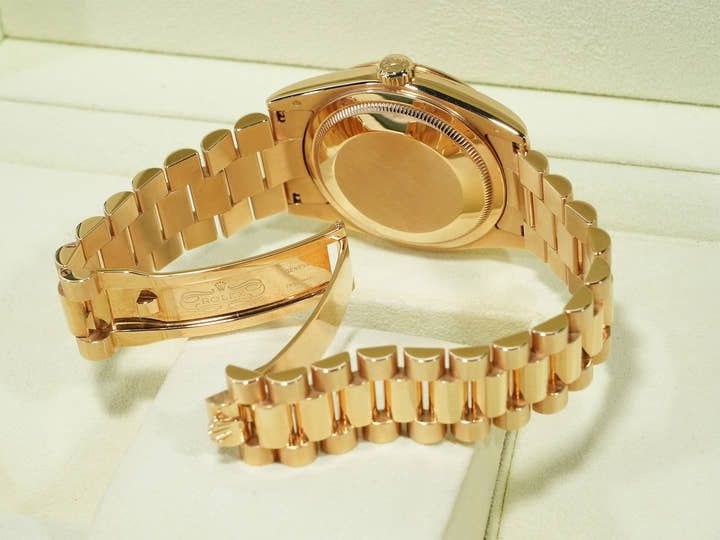 ロレックス デイデイト36 Ref.118238A イエローゴールド シャンパン文字盤 中古 w2h5p9a6