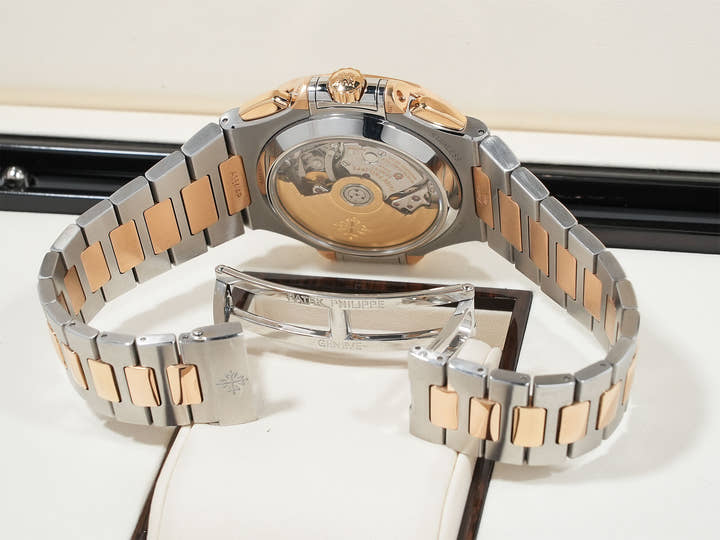 パテックフィリップ ノーチラス クロノグラフ Ref.5980/1AR-001 ステンレススチール/ローズゴールド ブルー文字盤 中古 jykint46