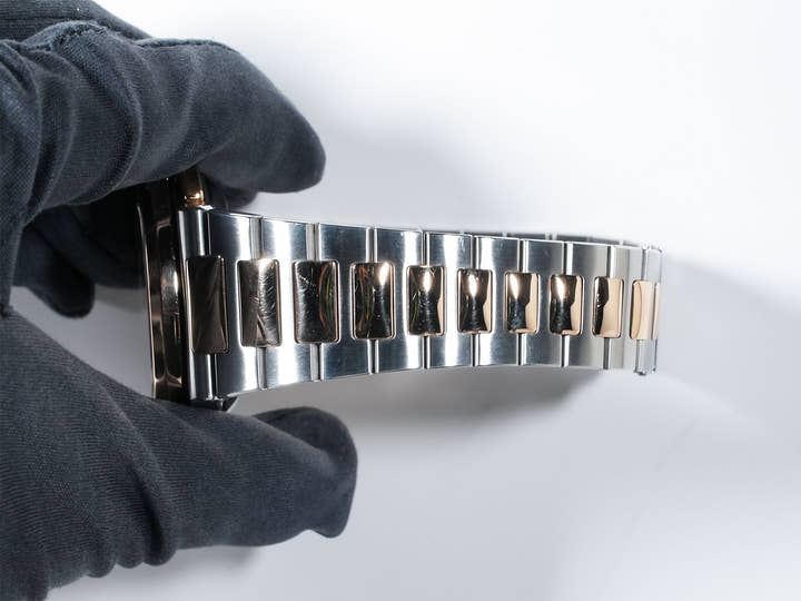 パテックフィリップ ノーチラス クロノグラフ Ref.5980/1AR-001 ステンレススチール/ローズゴールド ブルー文字盤 中古 jykint46