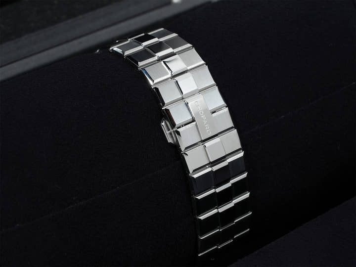 ショパール アルパイン イーグル 41 Ref.298600-3001 ステンレススチール ブルー文字盤 未使用 qi349xu4