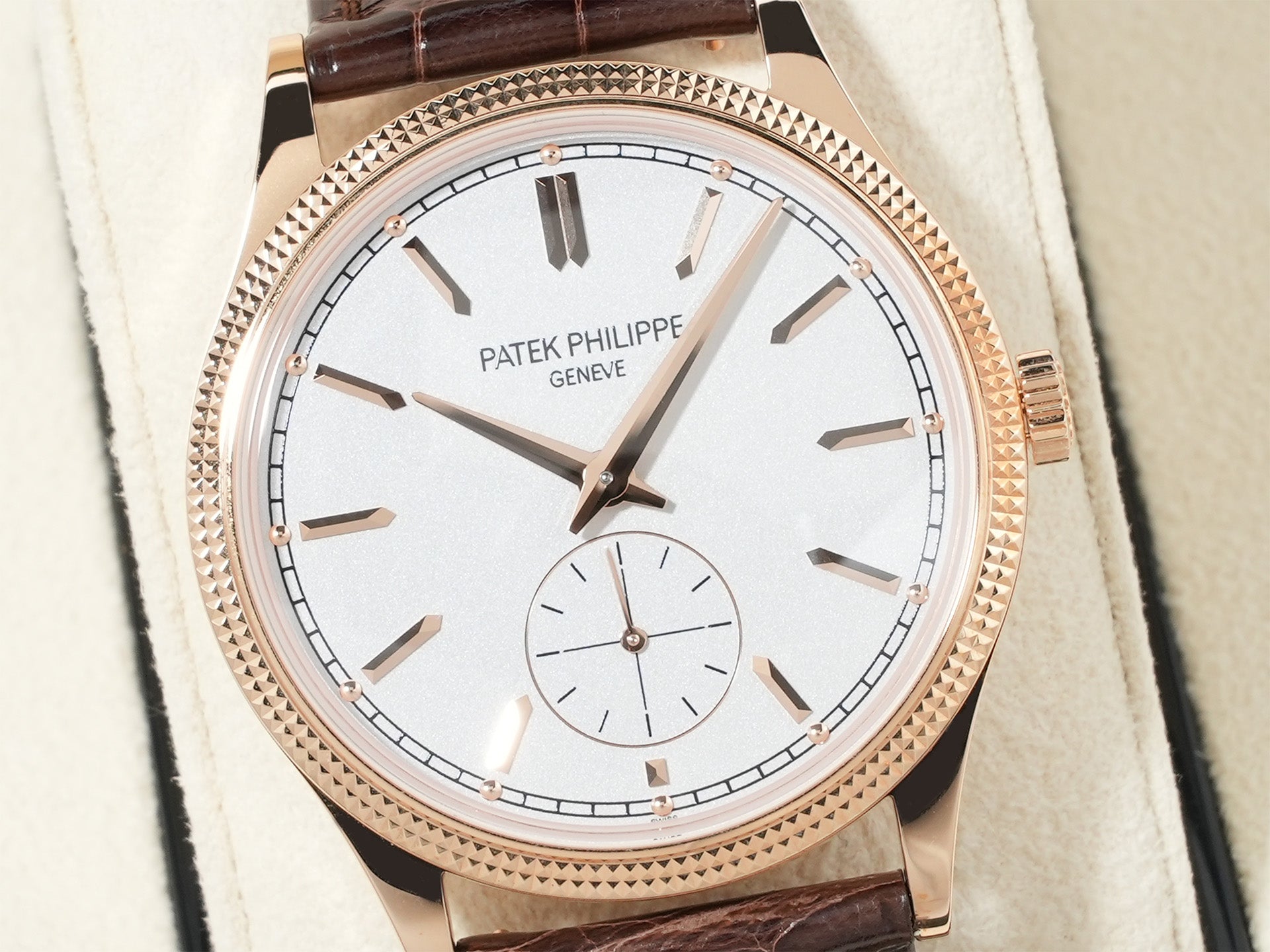 パテックフィリップ カラトラバ Ref.6119R-001 ローズゴールド シルバー文字盤 未使用 pxzd74ag