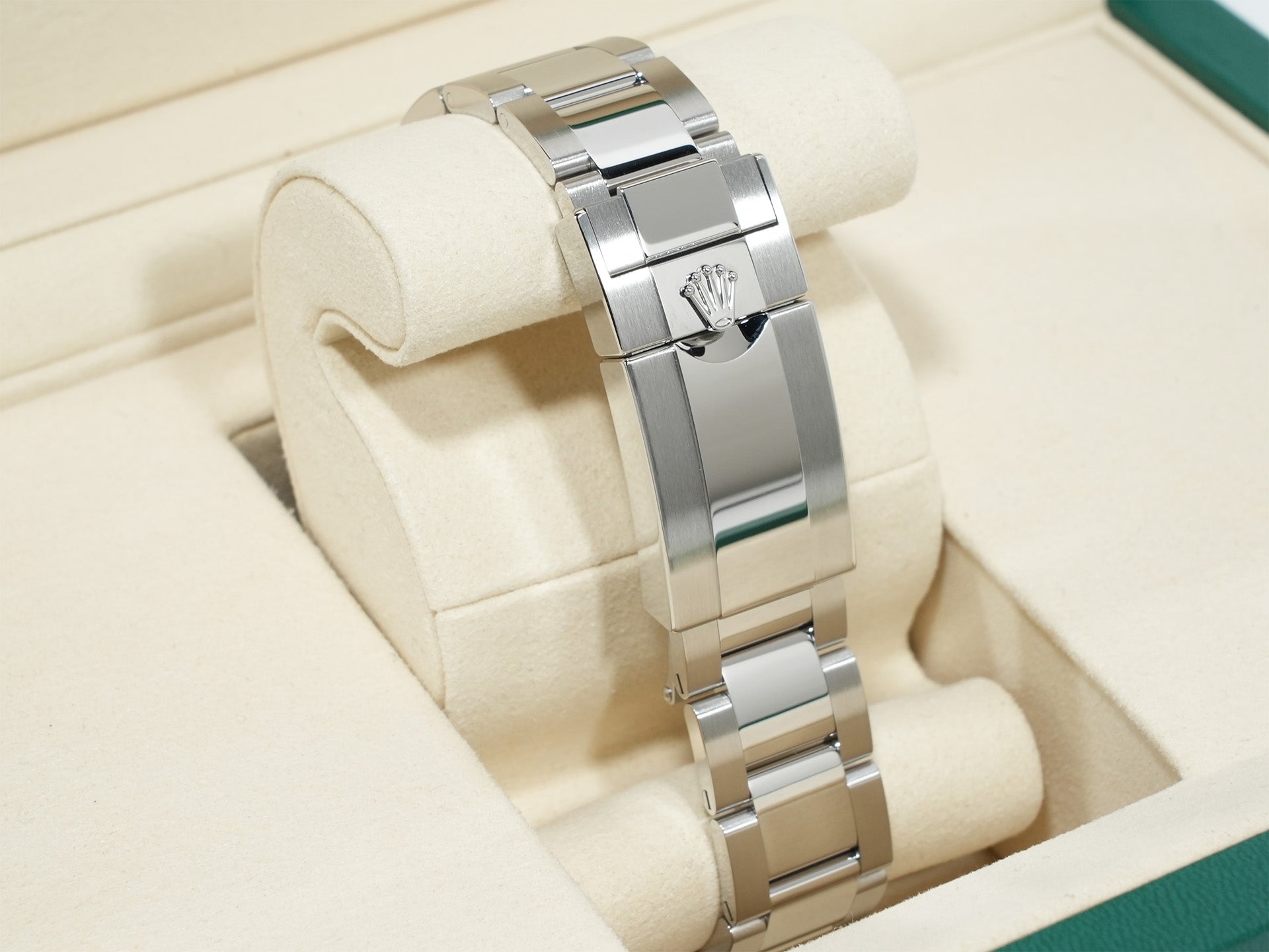 ロレックス デイトナ Ref.126500LN ステンレススチール ブラック文字盤 未使用 edu9gkh2