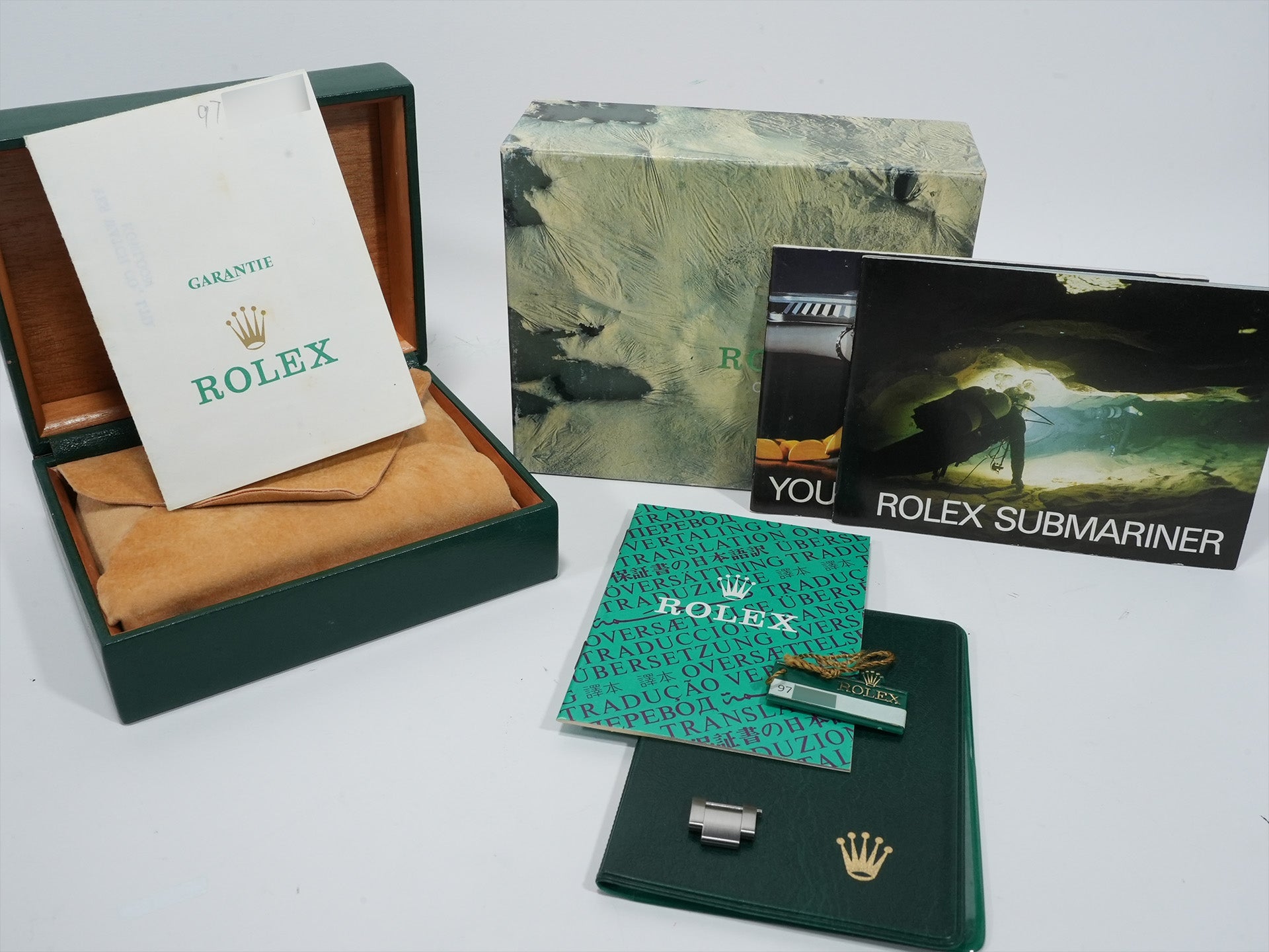 Pre-owned Rolex Submariner Ref. 5513 Stainless Steel Black Dial 5k3nsro3