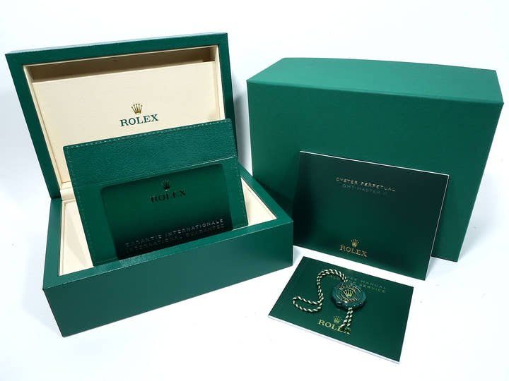 ロレックス GMTマスターII Ref.126710BLNR ステンレススチール ブラック文字盤 ジュビリーブレスレット 未使用 d2np85qa