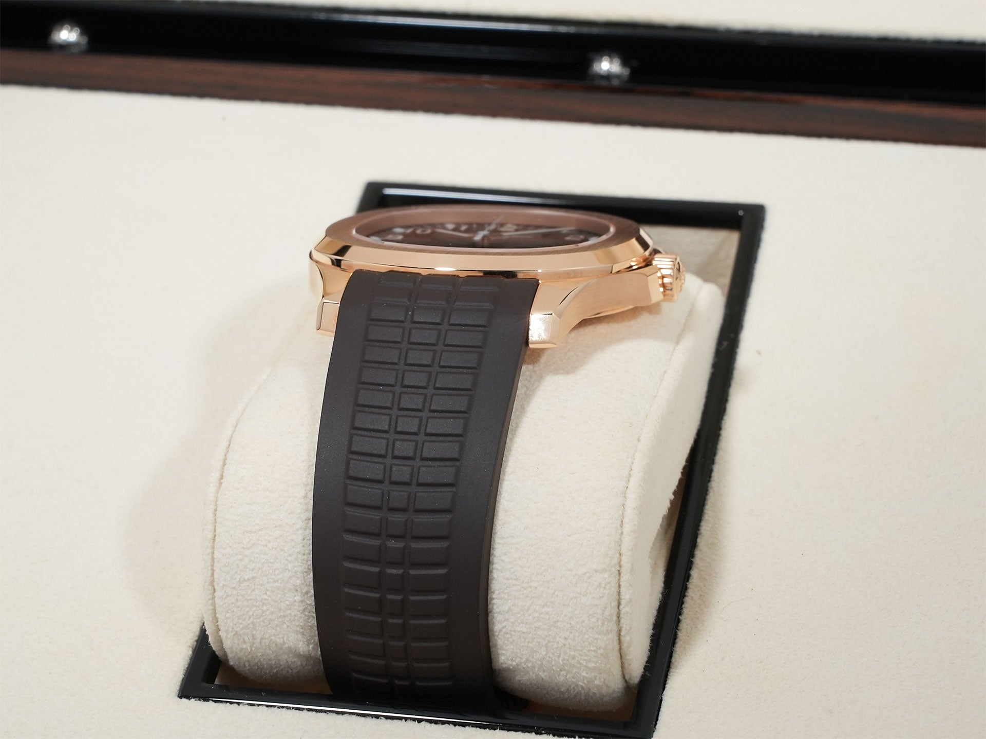 パテックフィリップ アクアノート Ref.5167R-001 ローズゴールド ブラウン文字盤 美中古 j2fsidj9