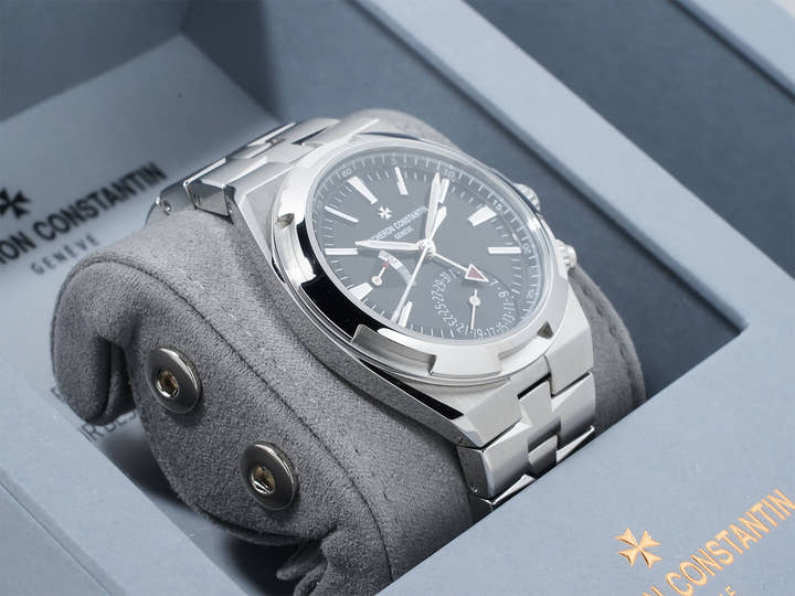 Vacheron Constantin Overseas Dual Time Ref. 7920V/210A-B546 Stainless Steel Black Dial Excellent Condition krr3j383