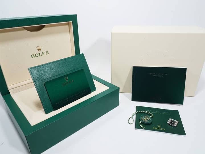 ロレックス デイデイト40 Ref.228239A ホワイトゴールド メテオライト文字盤 未使用 h9fcxy8s