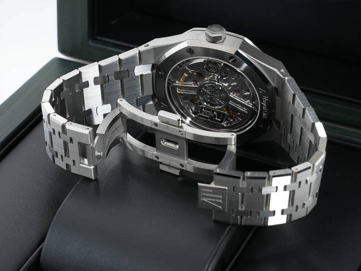 Audemars Piguet Royal Oak 50th Anniversary Ref. 15510ST.OO.1320ST.05 Stainless Steel Gray Dial Unused zu5uqm8b