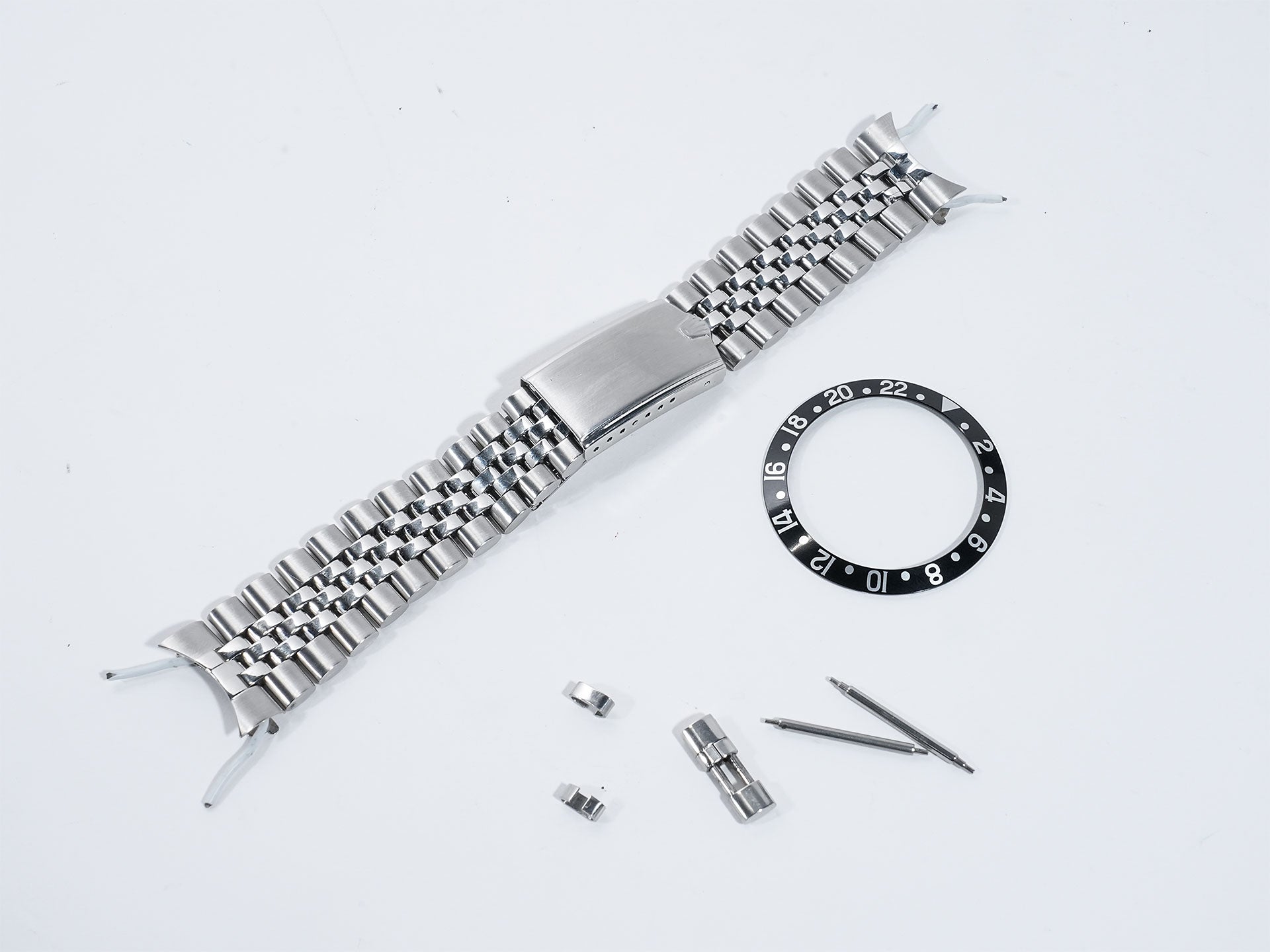 ロレックス GMTマスター Ref.1675 ステンレススチール ブラック文字盤 オイスターブレスレット 中古 ue3pxhxa