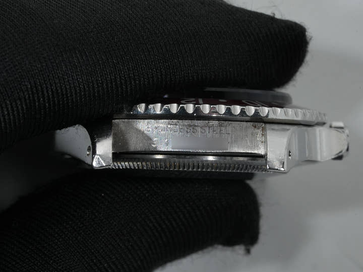 ロレックス GMTマスター Ref.1675 ステンレススチール ブラック文字盤 オイスターブレスレット 中古 ue3pxhxa