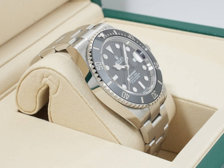 ロレックス サブマリーナー デイト Ref.126610LN ステンレススチール ブラック文字盤 未使用 r83edrp2