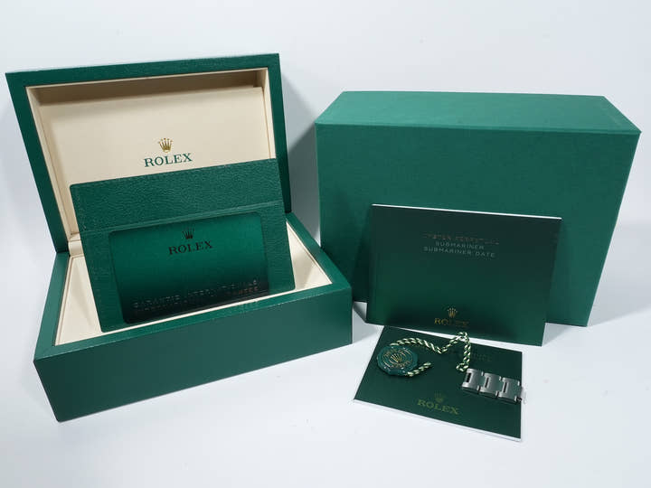 ロレックス サブマリーナー デイト Ref.126610LN ステンレススチール ブラック文字盤 未使用 r83edrp2