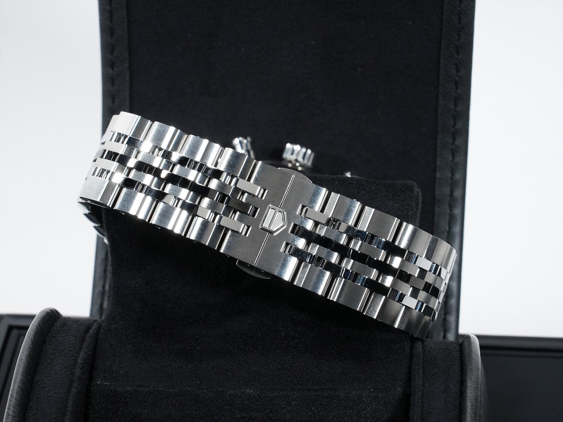 タグホイヤー カレラ フラグメント Ref.CBS221B.BA0045 ステンレススチール ブラック文字盤 未使用 vufduxv8