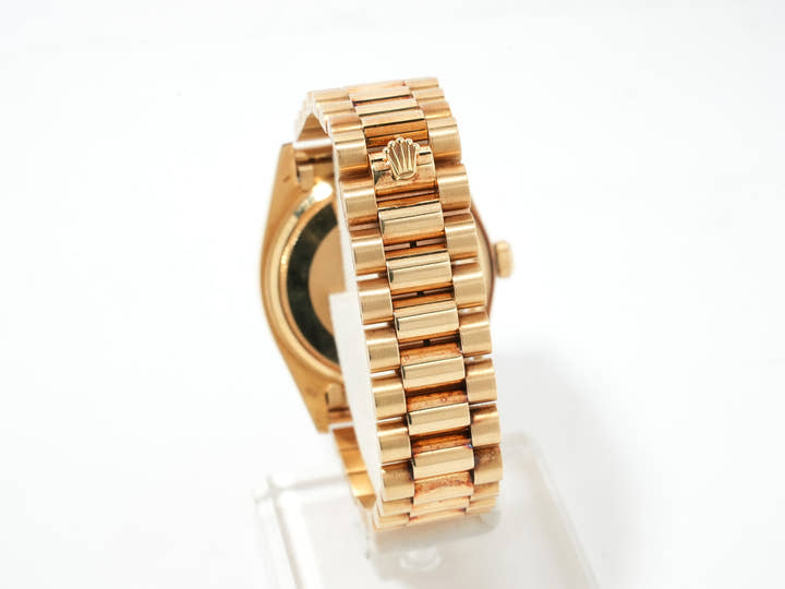 Pre-owned Rolex Day-Date 36 Ref. 18048 Yellow Gold Blue Gradient with Milliard Diamond Dial, President Bracelet (ikzdx52u)