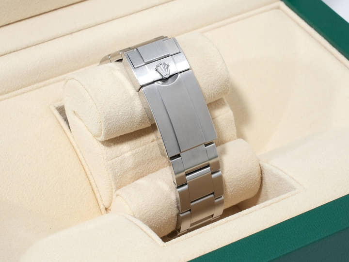 ロレックス エアキング Ref.126900 ステンレススチール ブラック文字盤 オイスターブレスレット 中古 djmx9bjj