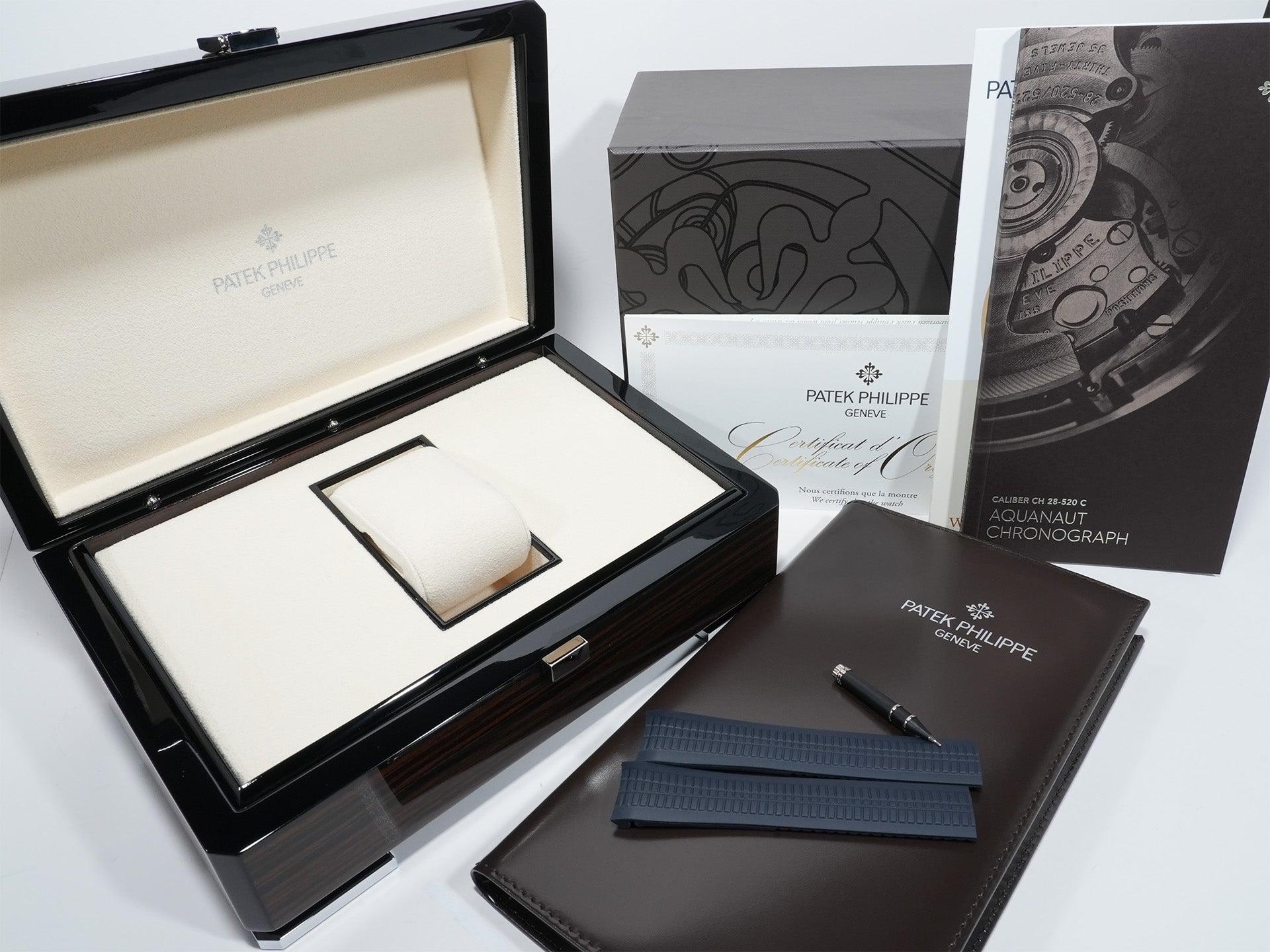 パテックフィリップ アクアノート クロノグラフ Ref.5968G-001 ホワイトゴールド ミッドナイトブルー文字盤 未使用 ihyyqrov