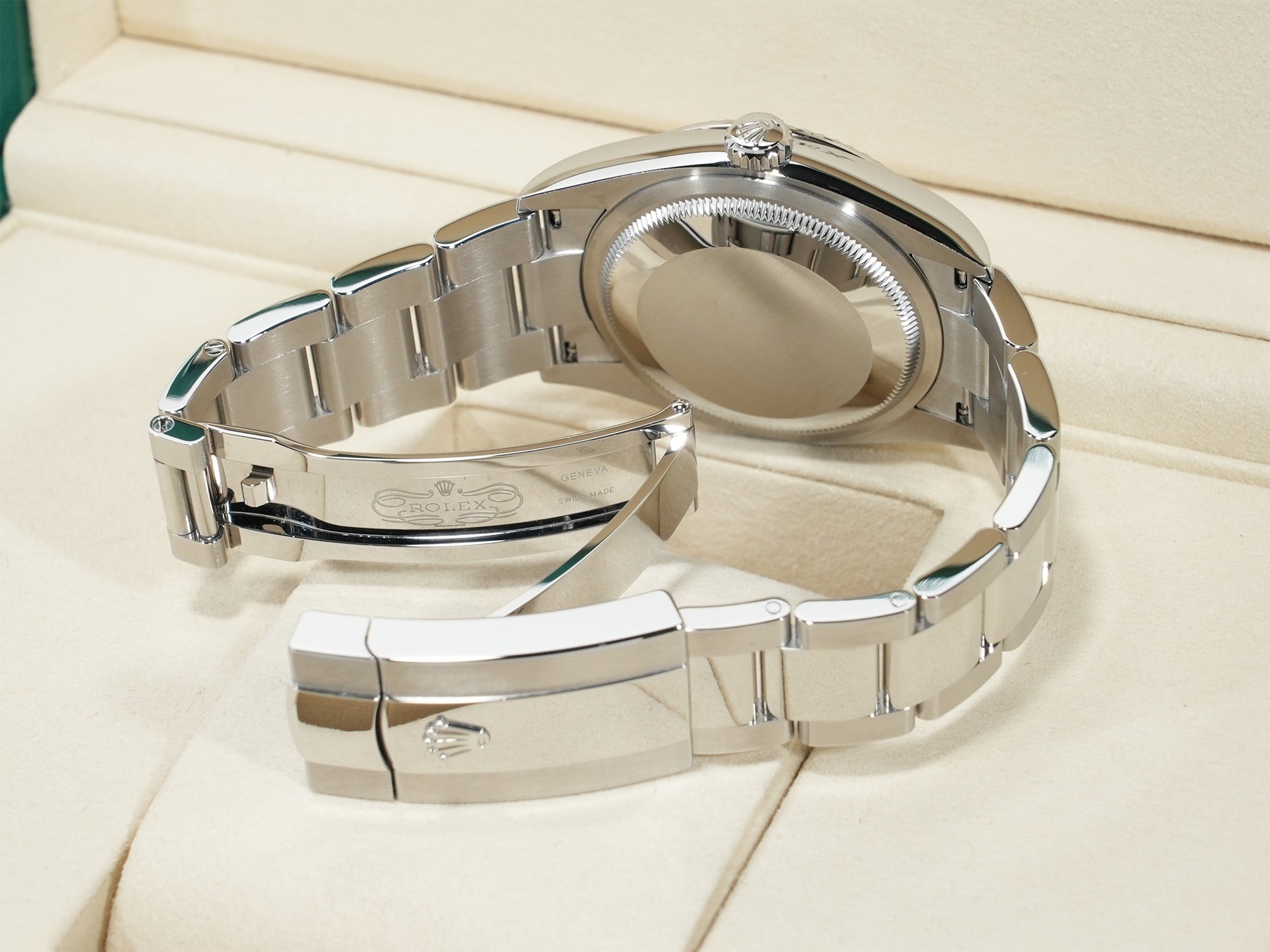 ロレックス デイトジャスト36 Ref.126234 ステンレススチール/ホワイトゴールド シルバー文字盤 オイスターブレスレット 未使用 kopywqse