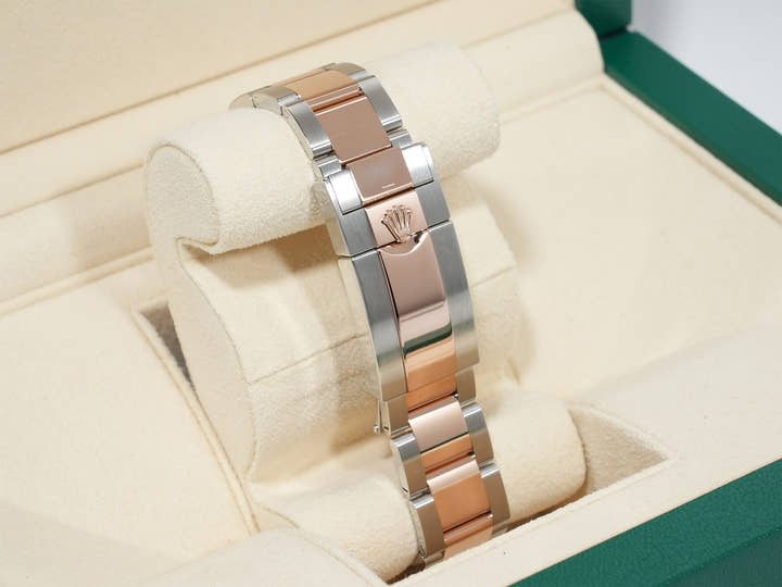 Rolex GMT-Master II Ref. 126711CHNR Stainless Steel/Everose Gold Black Dial Oyster Bracelet Excellent Condition br7c7yj8