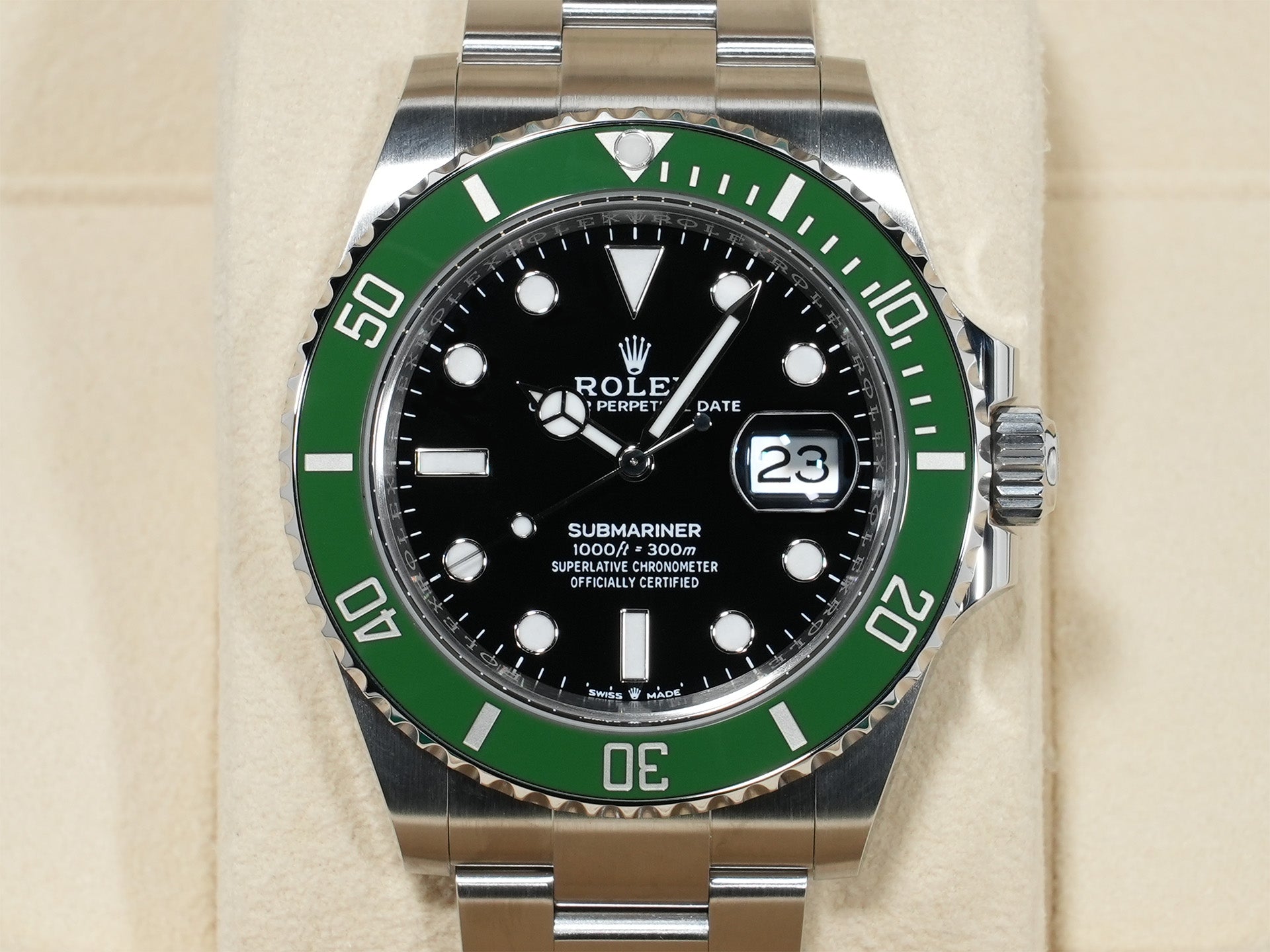 Rolex Submariner Date Ref. 126610LV Stainless Steel Black Dial Excellent Condition y53572aw