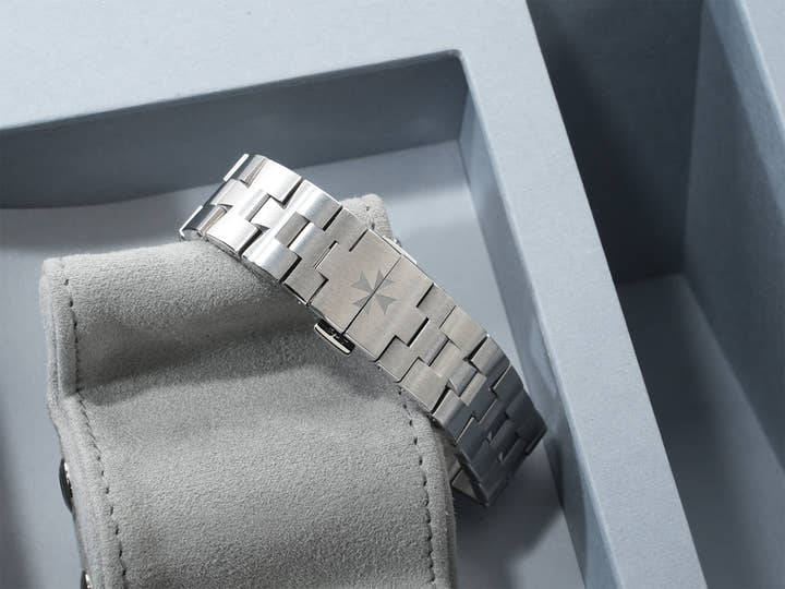 Vacheron Constantin Overseas Automatic Ref. 4600V/200A-B980 Stainless Steel Blue Dial Pre-owned j6oauvk2