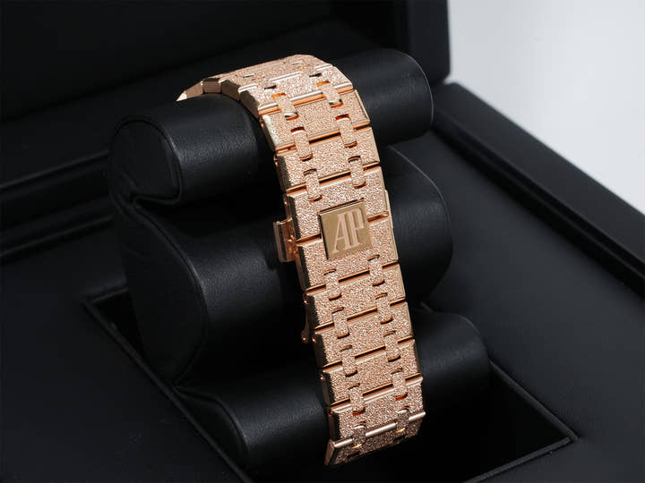 オーデマピゲ ロイヤルオーク クロノグラフ Ref.26239OR.GG.1224OR.01 ピンクゴールド ブルー文字盤 中古 err6wrya