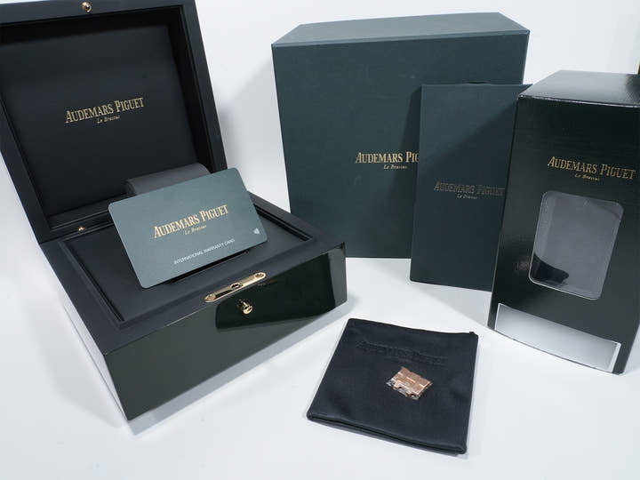 オーデマピゲ ロイヤルオーク クロノグラフ Ref.26239OR.GG.1224OR.01 ピンクゴールド ブルー文字盤 中古 err6wrya