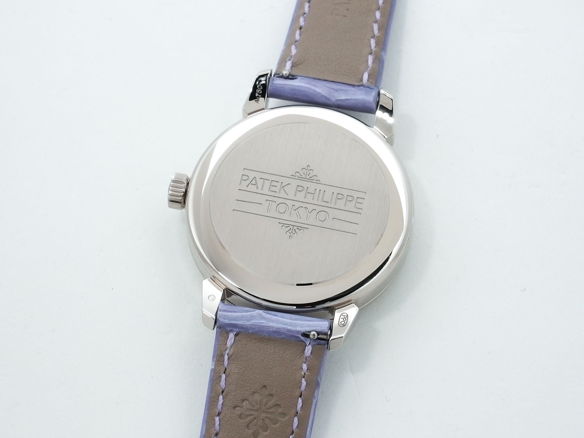 パテックフィリップ カラトラバ グランド エキシビジョン 東京2023 Ref.6127G-010/7127G-010 ホワイトゴールド ラックライトブルー(スカイブルー) ライラックトーン(パープル)文字盤 美品 7wmc4w93