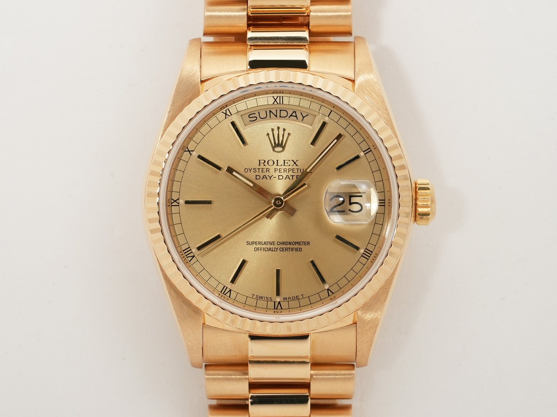 Rolex Day-Date 36 Ref. 18038 Yellow Gold Champagne Dial Pre-owned qu9zvzr3