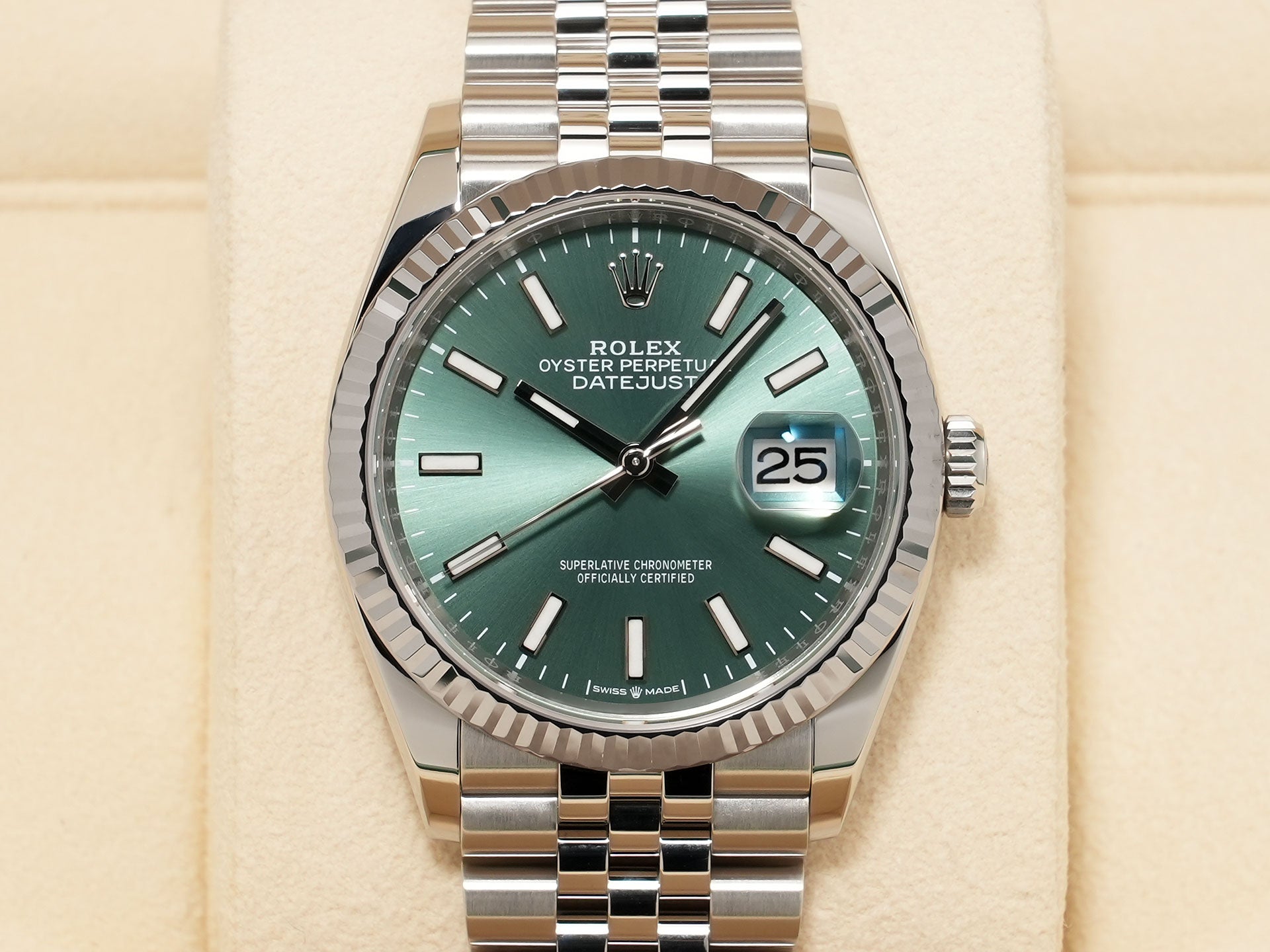 Rolex Datejust 36 Ref. 126234 Stainless Steel/White Gold Mint Green Dial Jubilee Bracelet Excellent Condition 6z3qcxr2