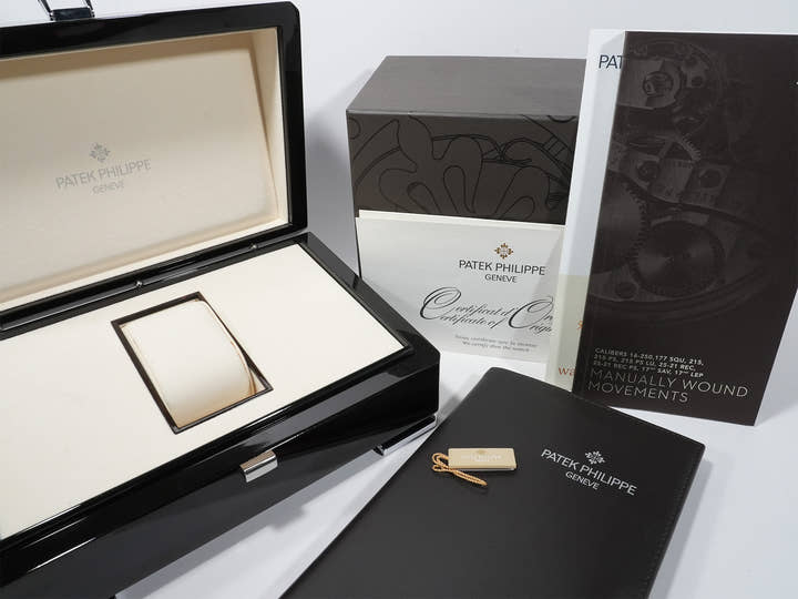 パテックフィリップ カラトラバ Ref.5196R-001 ローズゴールド シルバー文字盤 中古 s4gb8xg2