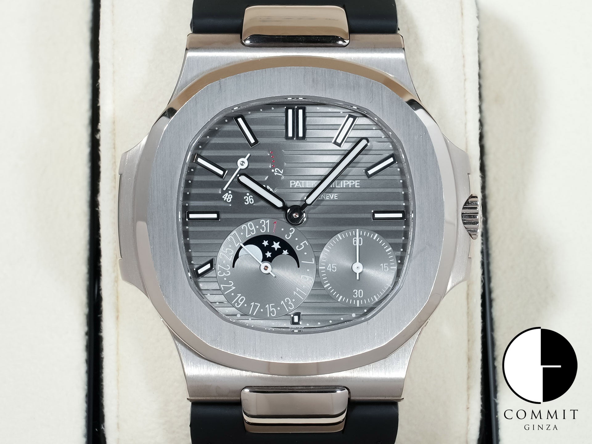 Patek Philippe Nautilus Petite Complication Ref. 5712G-001 White Gold Slate Dial Pre-owned 46gi2vkm