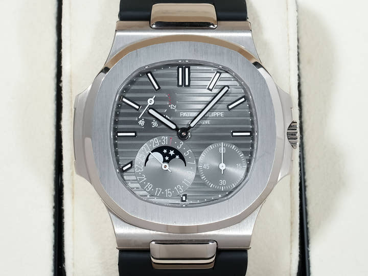 Patek Philippe Nautilus Petite Complication Ref. 5712G-001 White Gold Slate Dial Pre-owned 46gi2vkm