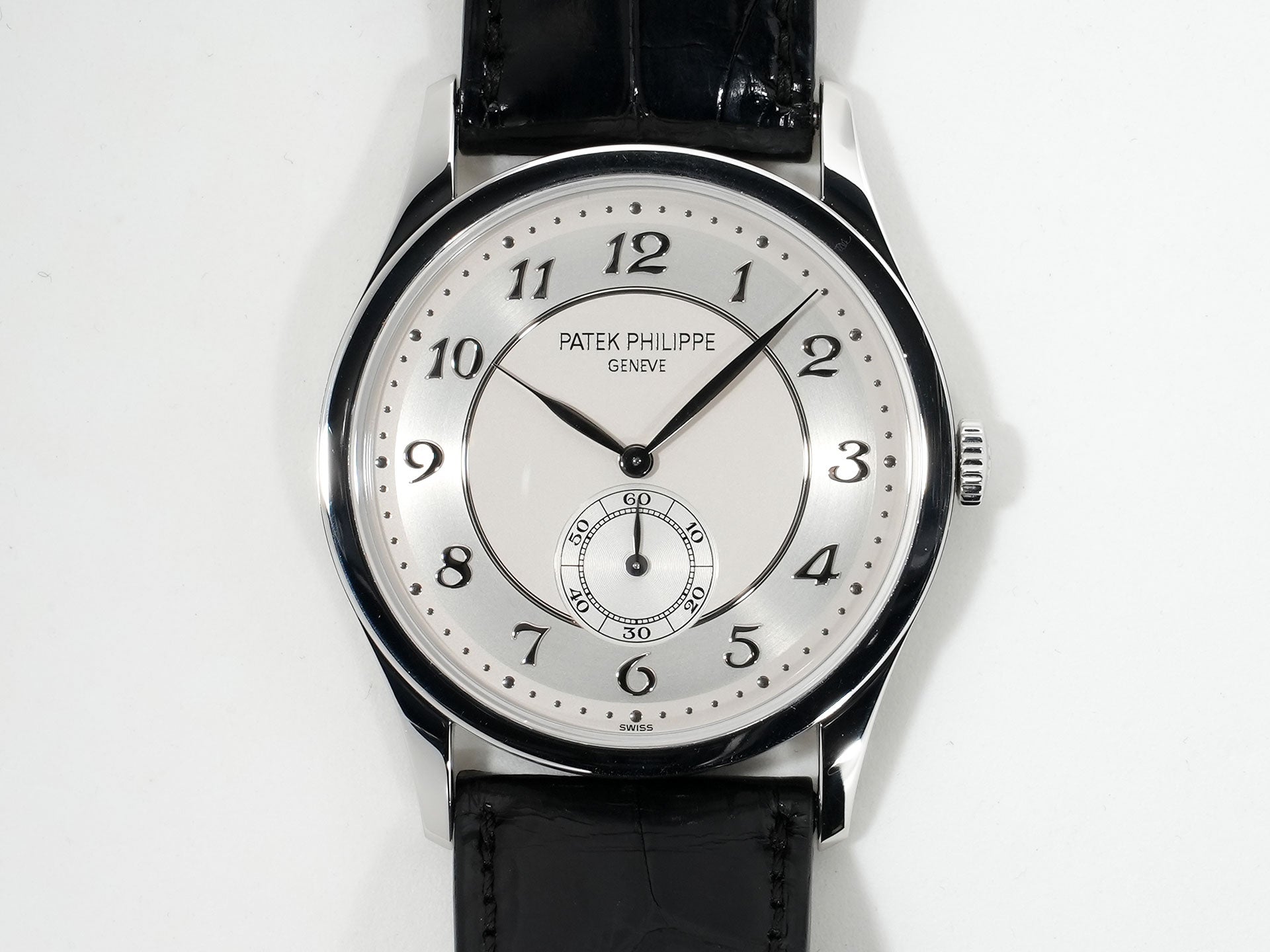 Patek Philippe Calatrava Ref. 5196P-001 Platinum Silver Dial Pre-owned c9wuitj7