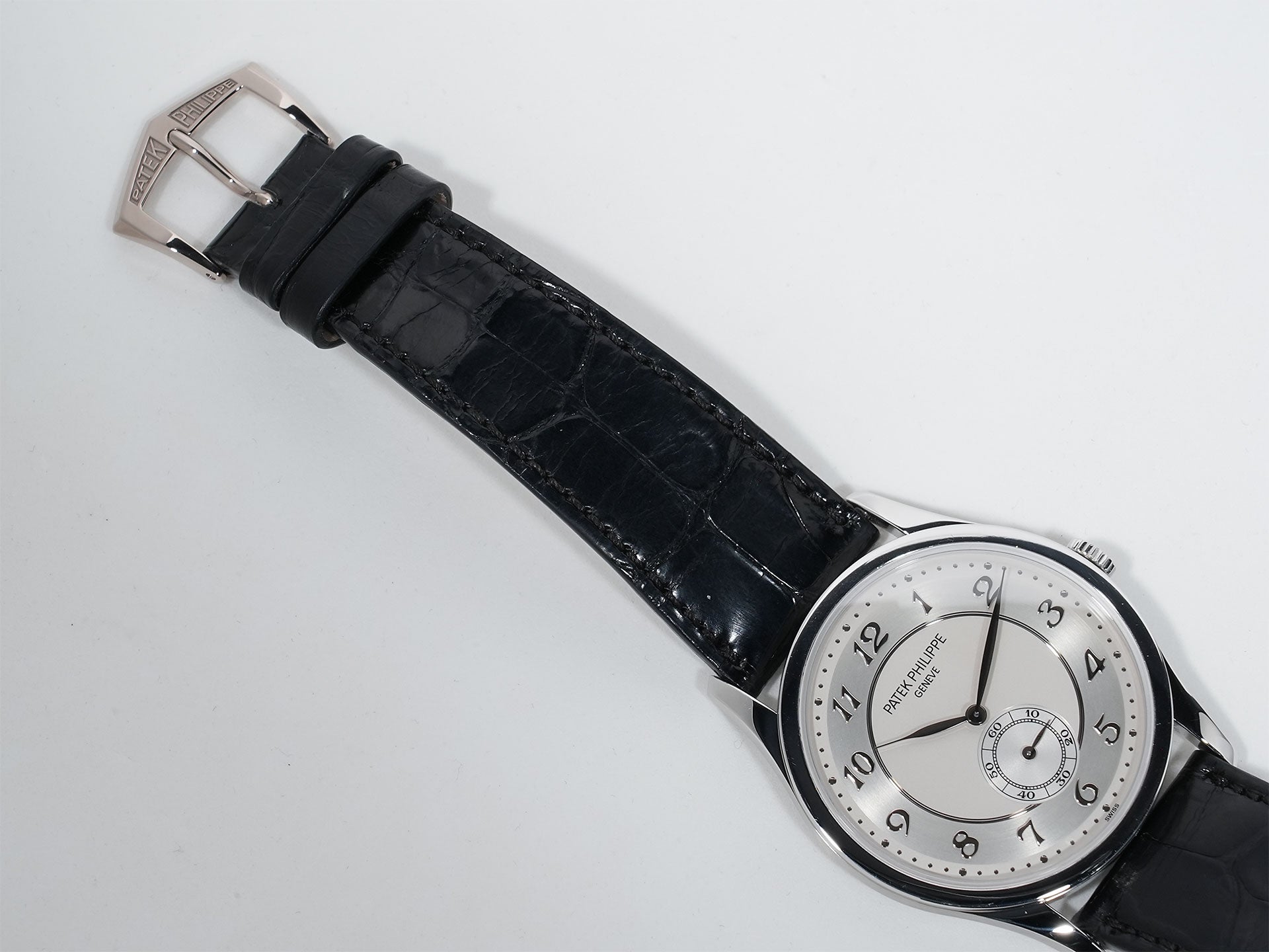 Patek Philippe Calatrava Ref. 5196P-001 Platinum Silver Dial Pre-owned c9wuitj7