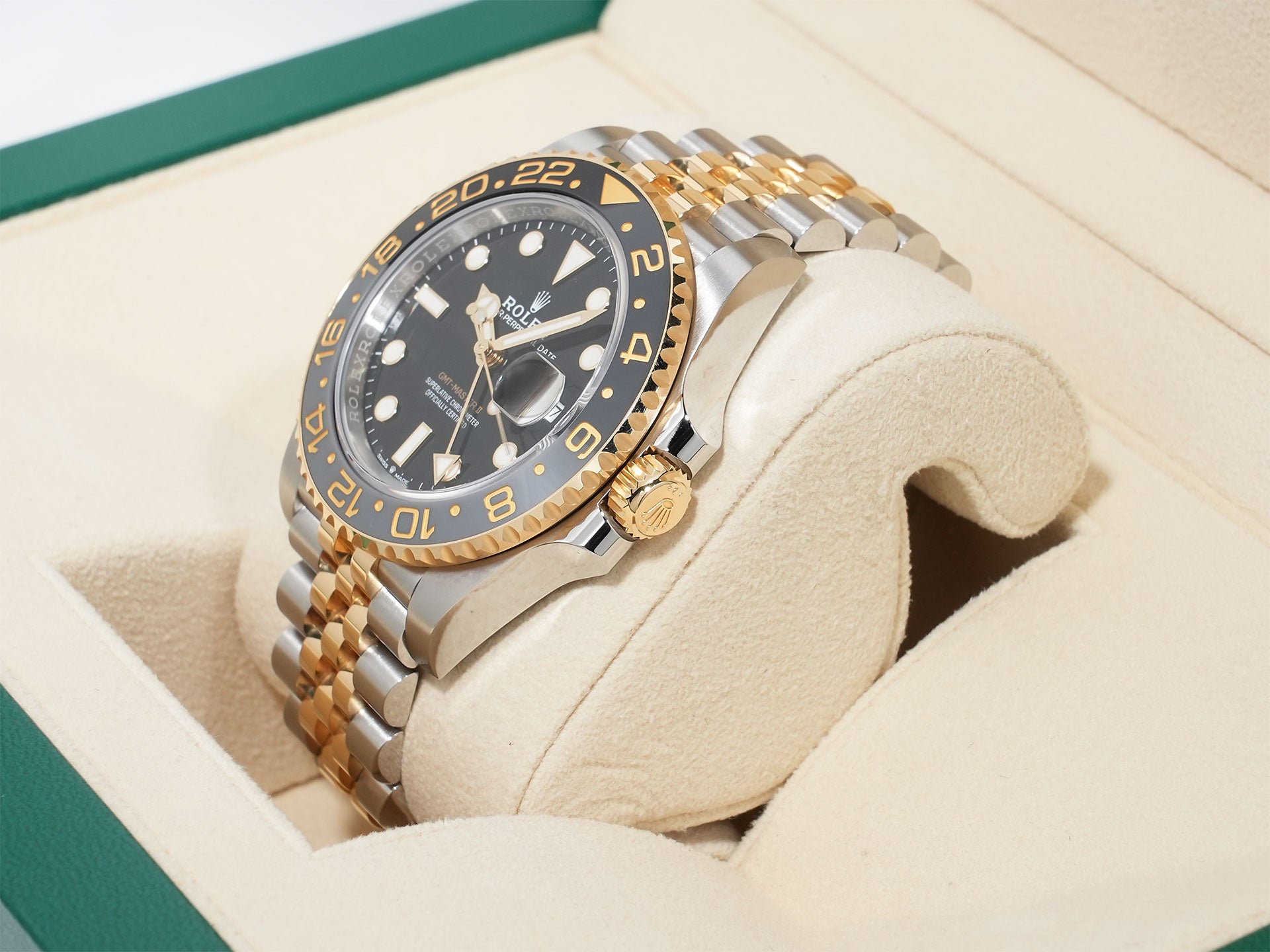 Rolex GMT-Master II Ref. 126713GRNR Stainless Steel/Yellow Gold Black Dial Jubilee Bracelet Excellent Condition 8csiffn3