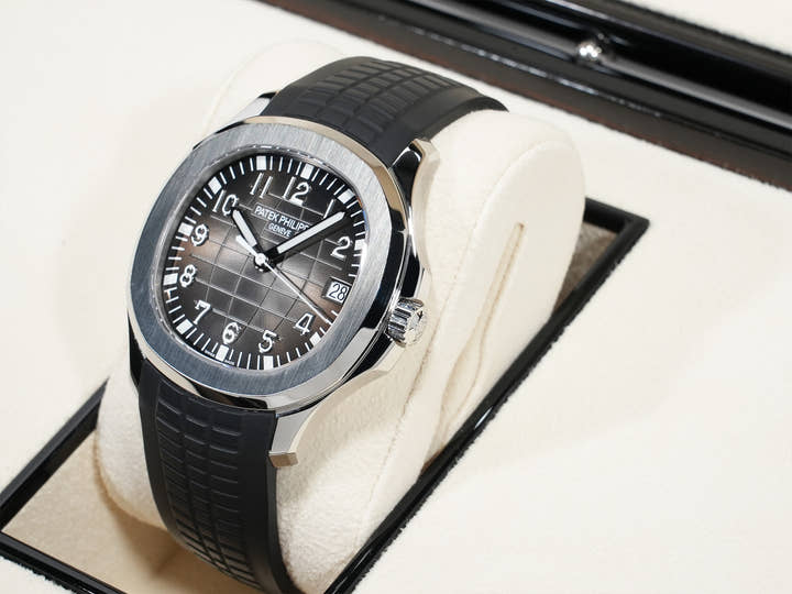 Patek Philippe Aquanaut Ref. 5167A-001 Stainless Steel Black Dial Excellent Condition vtzgh4uv
