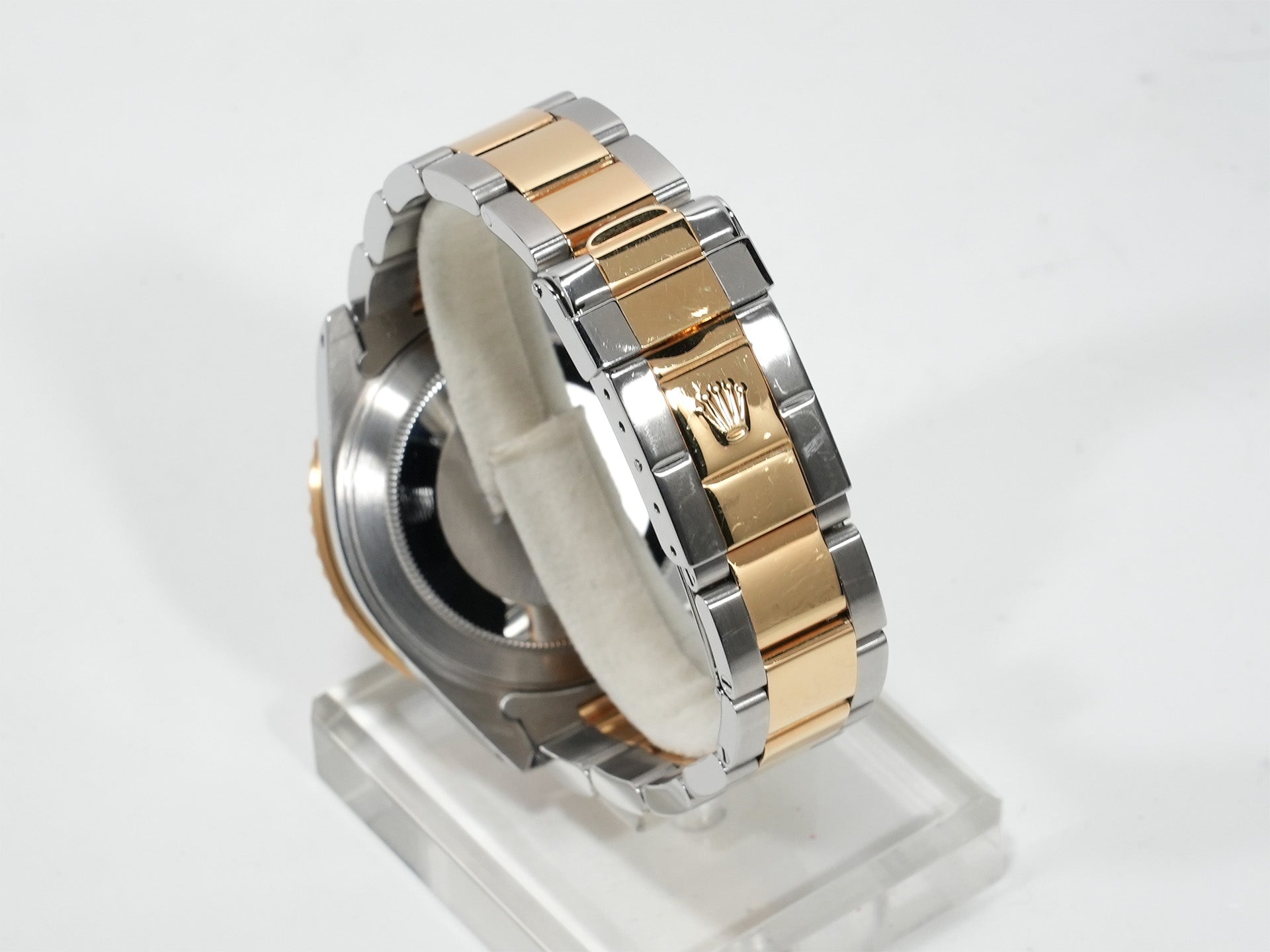 Pre-owned Rolex GMT-Master II Ref. 16713 in stainless steel/yellow gold with a black dial and Oyster bracelet (anvkf7ce)