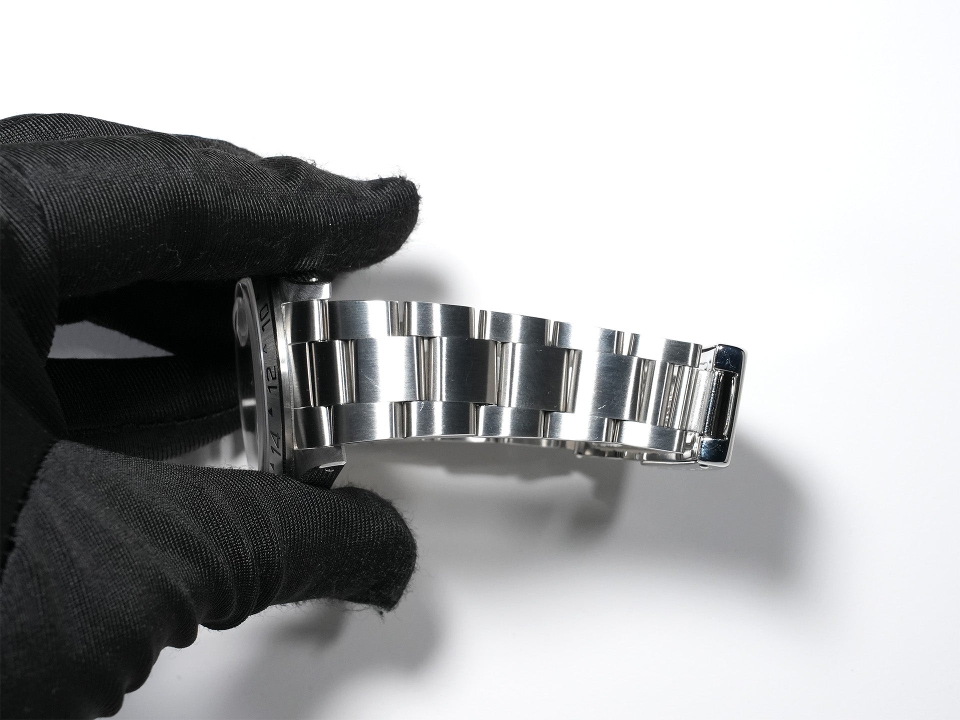 Pre-owned Rolex Explorer II Ref. 16570 Stainless Steel White Dial Oyster Bracelet mg52t55y