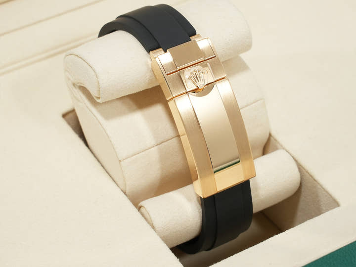 Rolex Daytona Ref. 126518LN Yellow Gold Turquoise Blue Dial Unused gihktodo