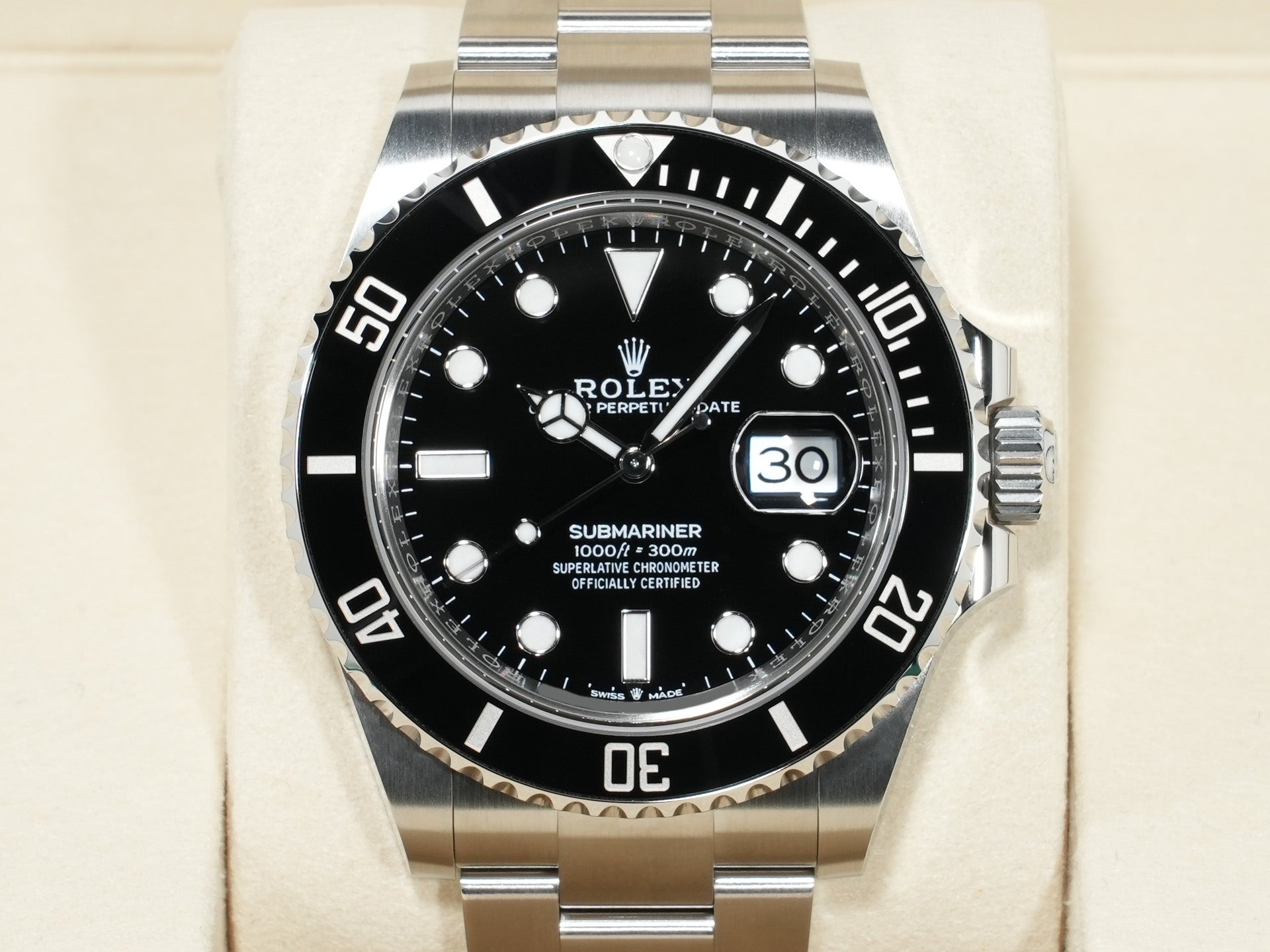 Rolex Submariner Date Ref. 126610LN Stainless Steel Black Dial Unused d5zc8mq3