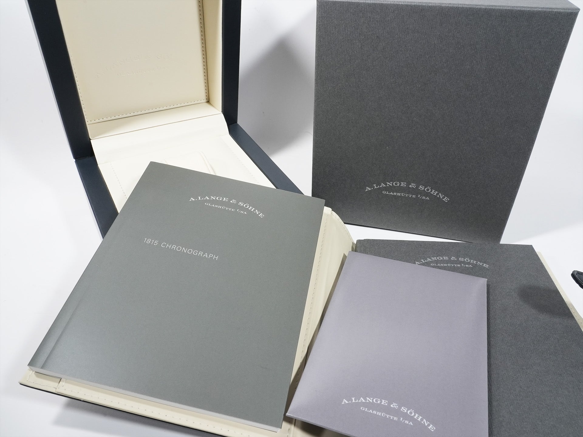 A. Lange &amp; Söhne 1815 Chronograph Ref. 414.028 White Gold Black Dial Excellent Condition rwf2q93a